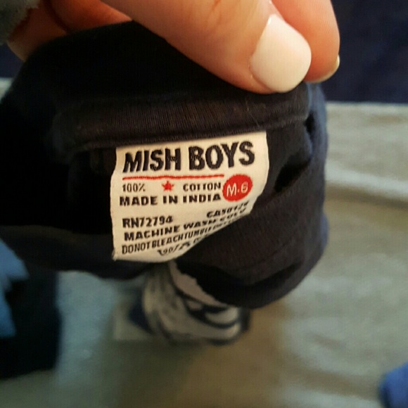 Boys Long Sleeve Graphic Tee. Navy. Size M/6 - Picture 5 of 5